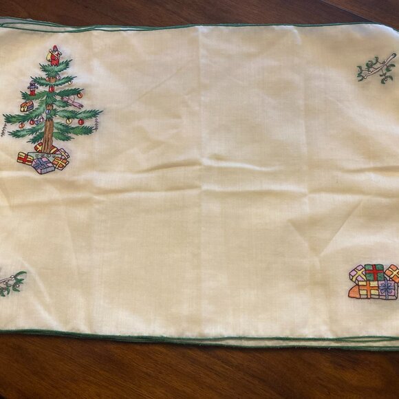 Spode Christmas Linen Embroidery Placemat, off white green edge 18x13 Set of 8 - Picture 1 of 9
